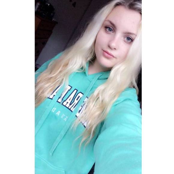 Meet your Posher, Tana - Picture 1 of 1